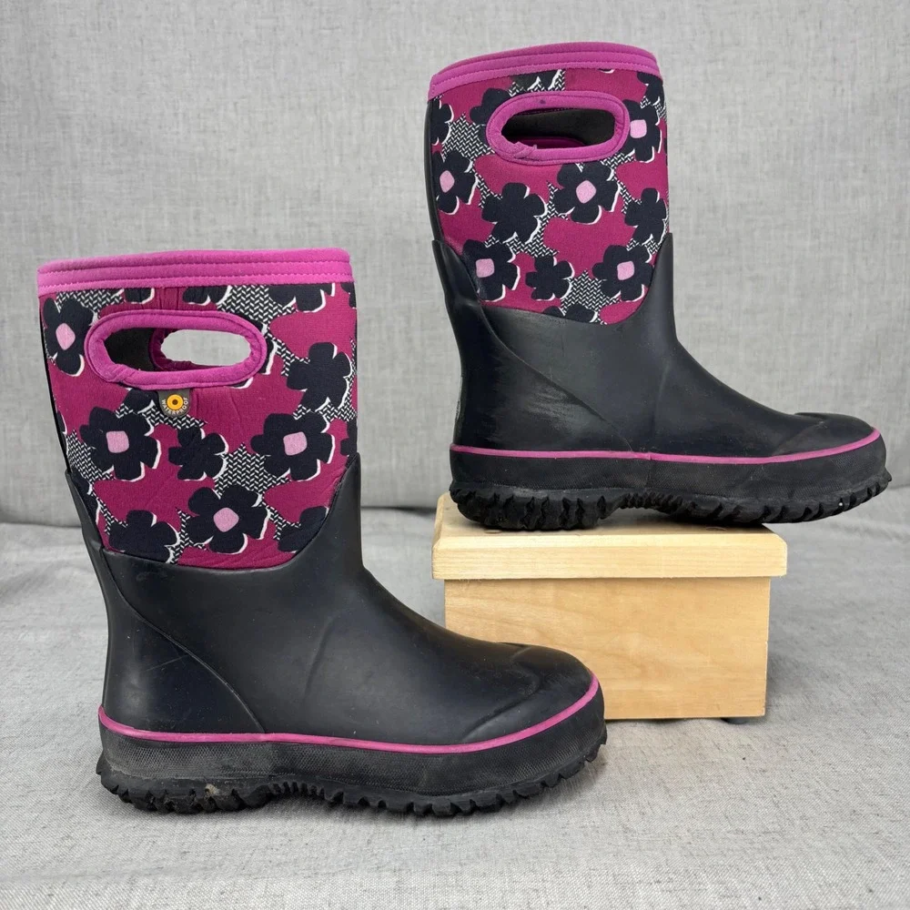 Bogs Grasp Rain Boots Black Pink Floral Waterproof Winter Boots Kids Youth Sz 2